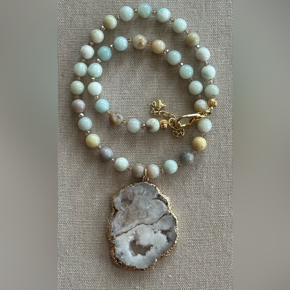 22 inch Morganite bead Necklace NWOT - Picture 2 of 14